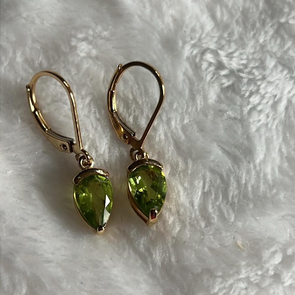 Elegant Peridot Drop Earrings